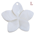 Charm Fleur néphrite blanche