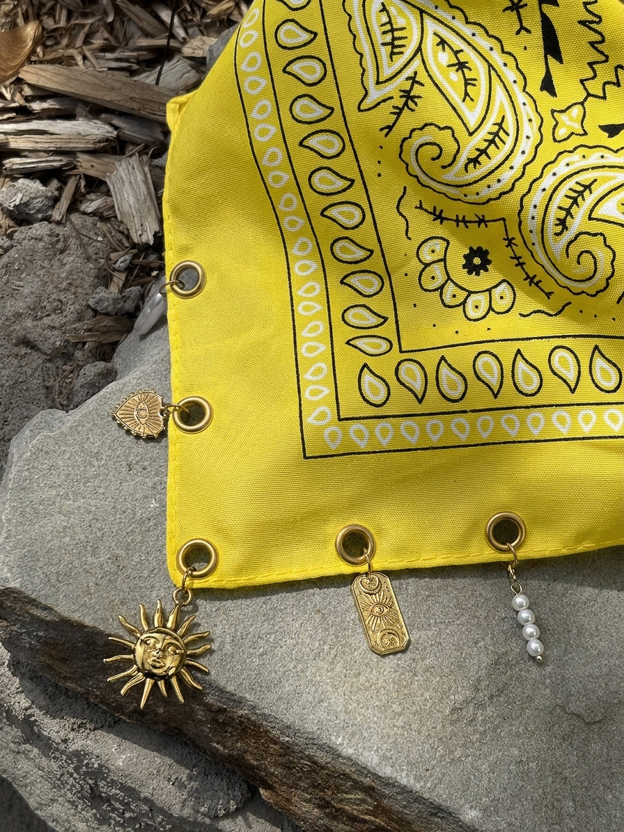 Customizable gold bandana