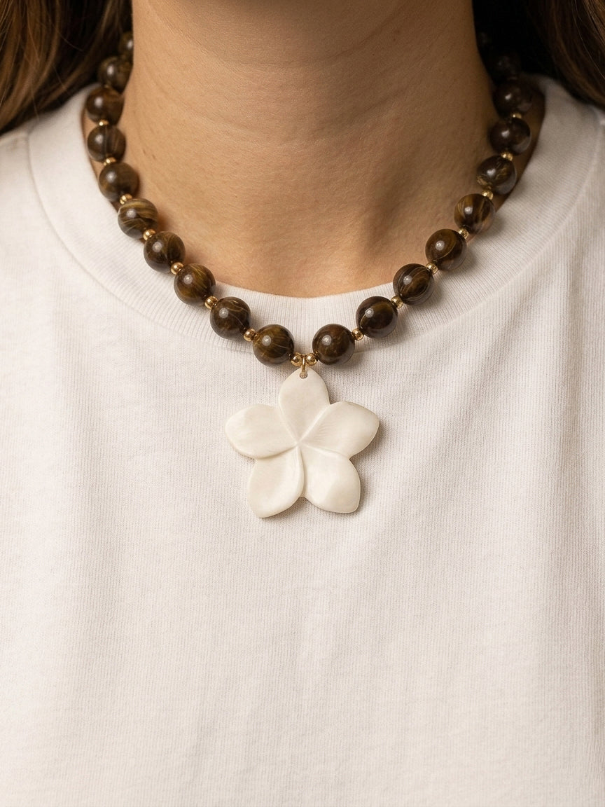 Collier Cora