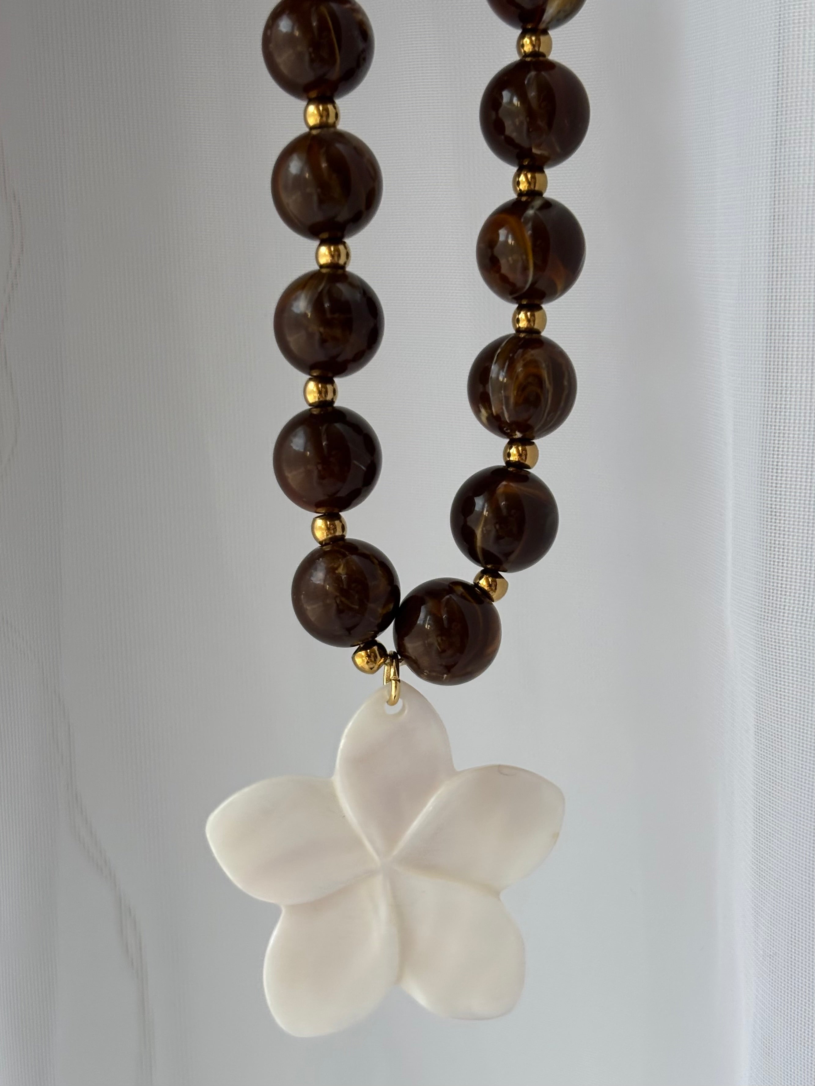 Collier Cora