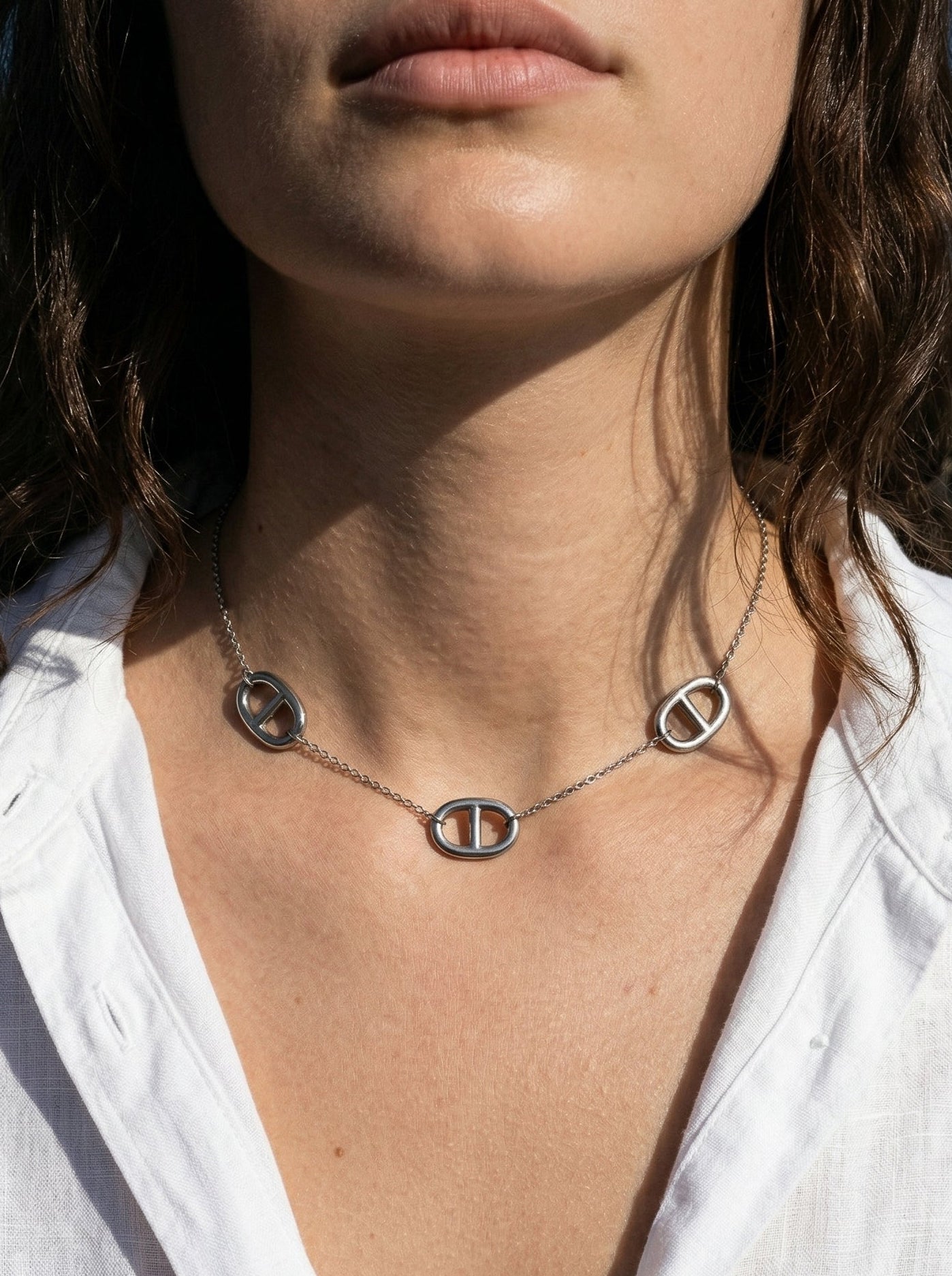 Collar de eslabones marinos